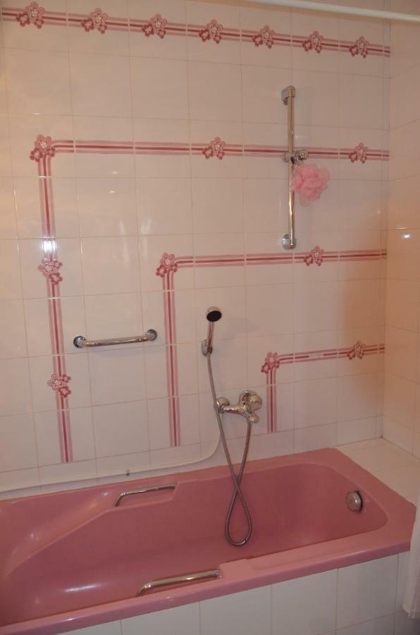 Perfect Beachfront Apartment Афіни Екстер'єр фото